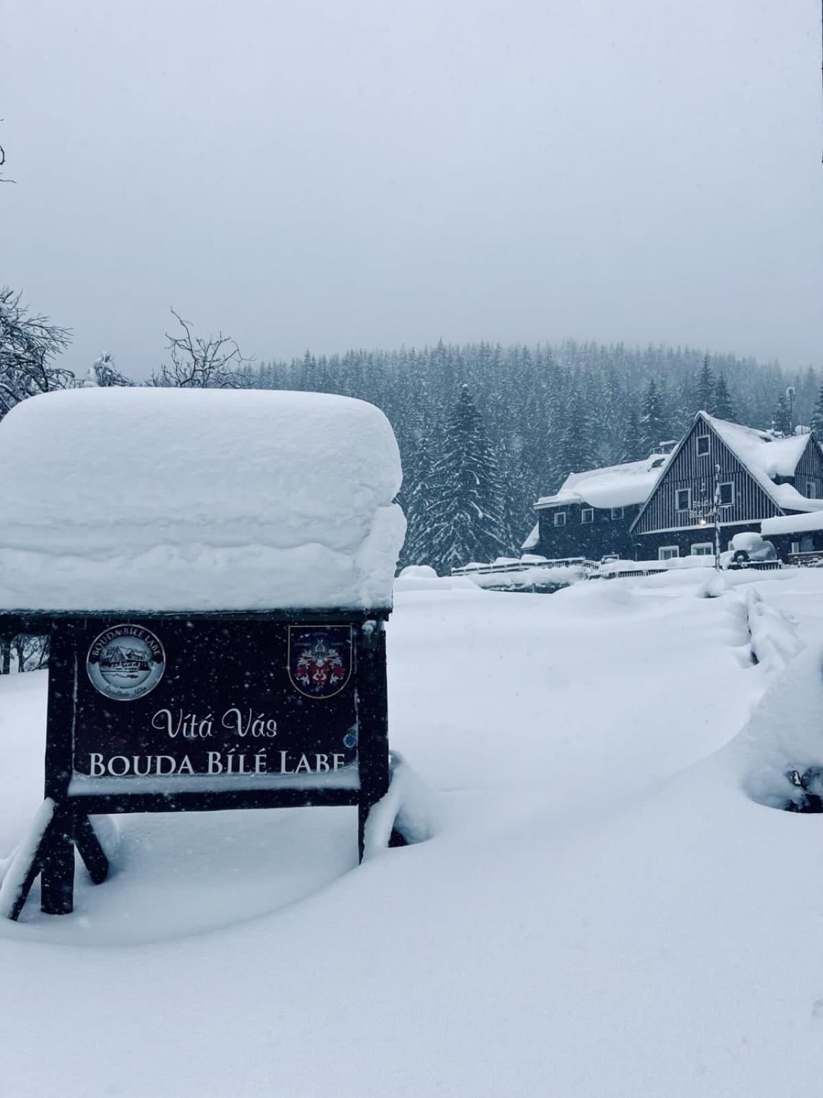 Bouda Bile Labe Hotel Spindleruv Mlyn Exterior photo