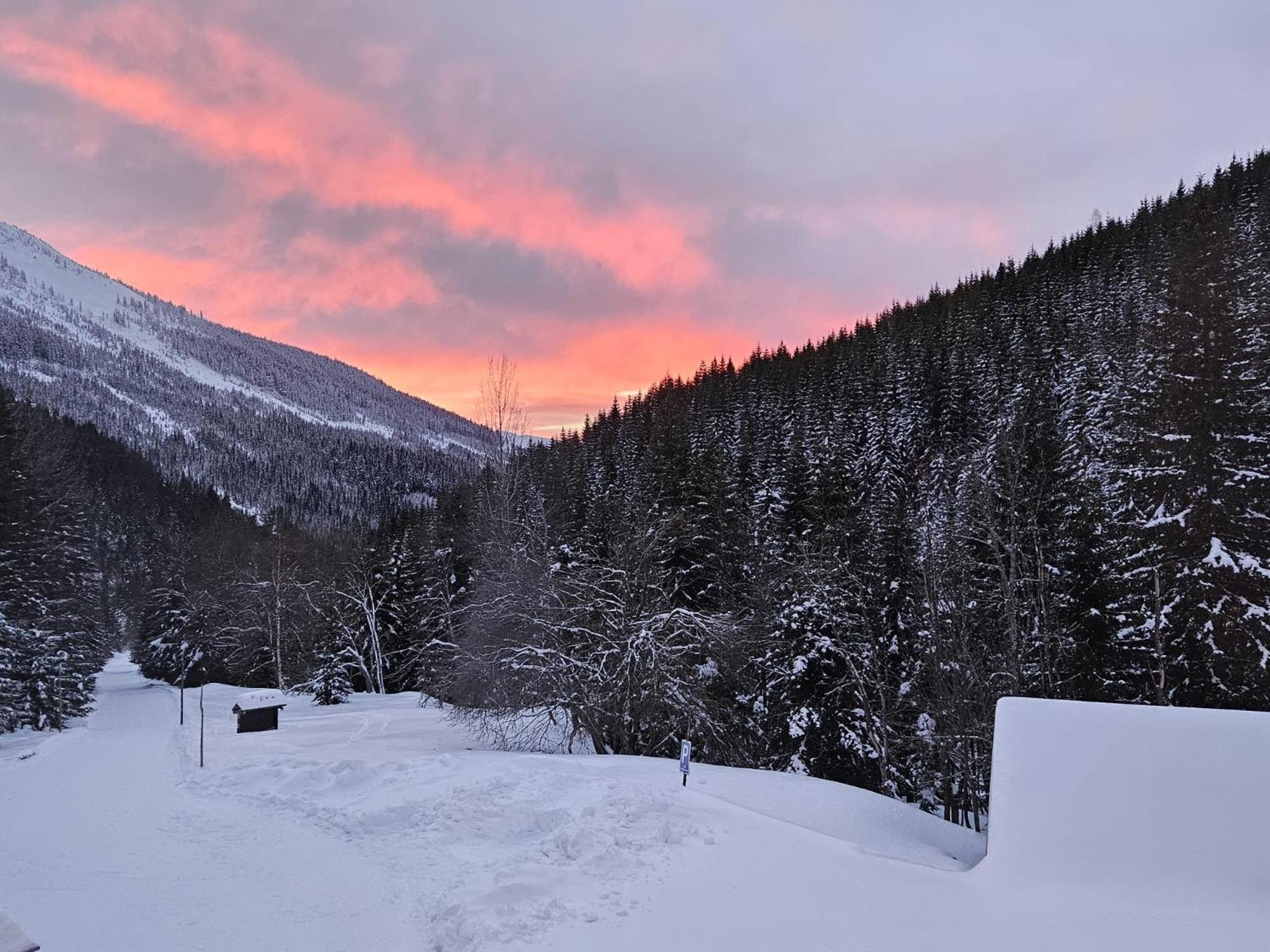 Bouda Bile Labe Hotel Spindleruv Mlyn Exterior photo